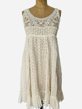 NADIR of Positano Italy Women’s Lace Eyelet Sleeveless Dress - White